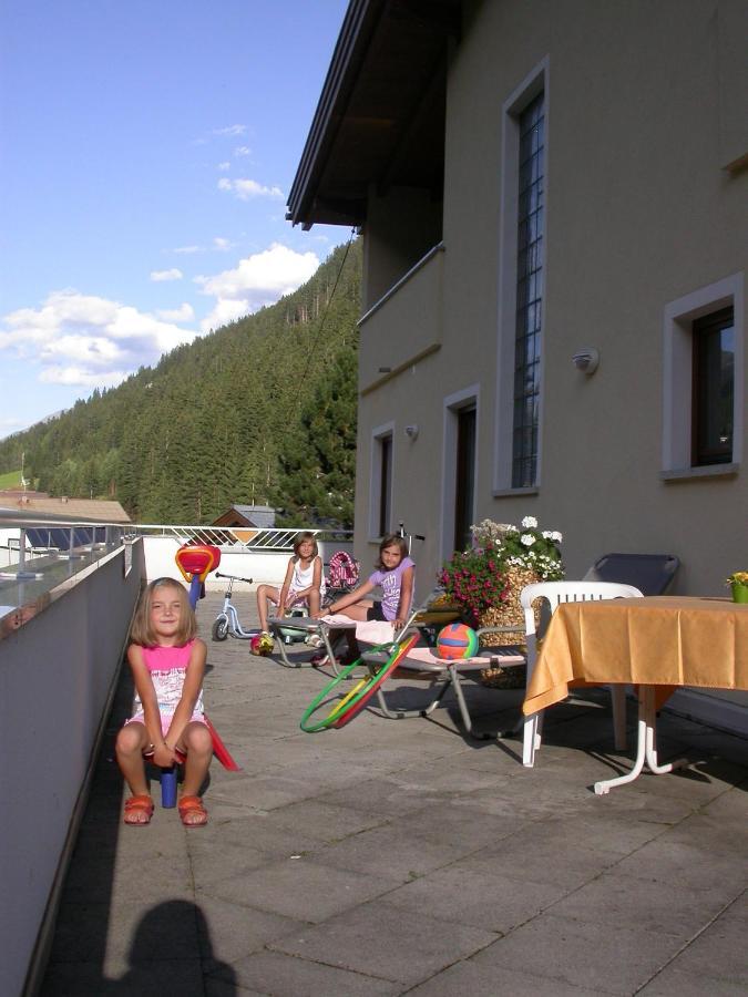Zangerle Apartment *